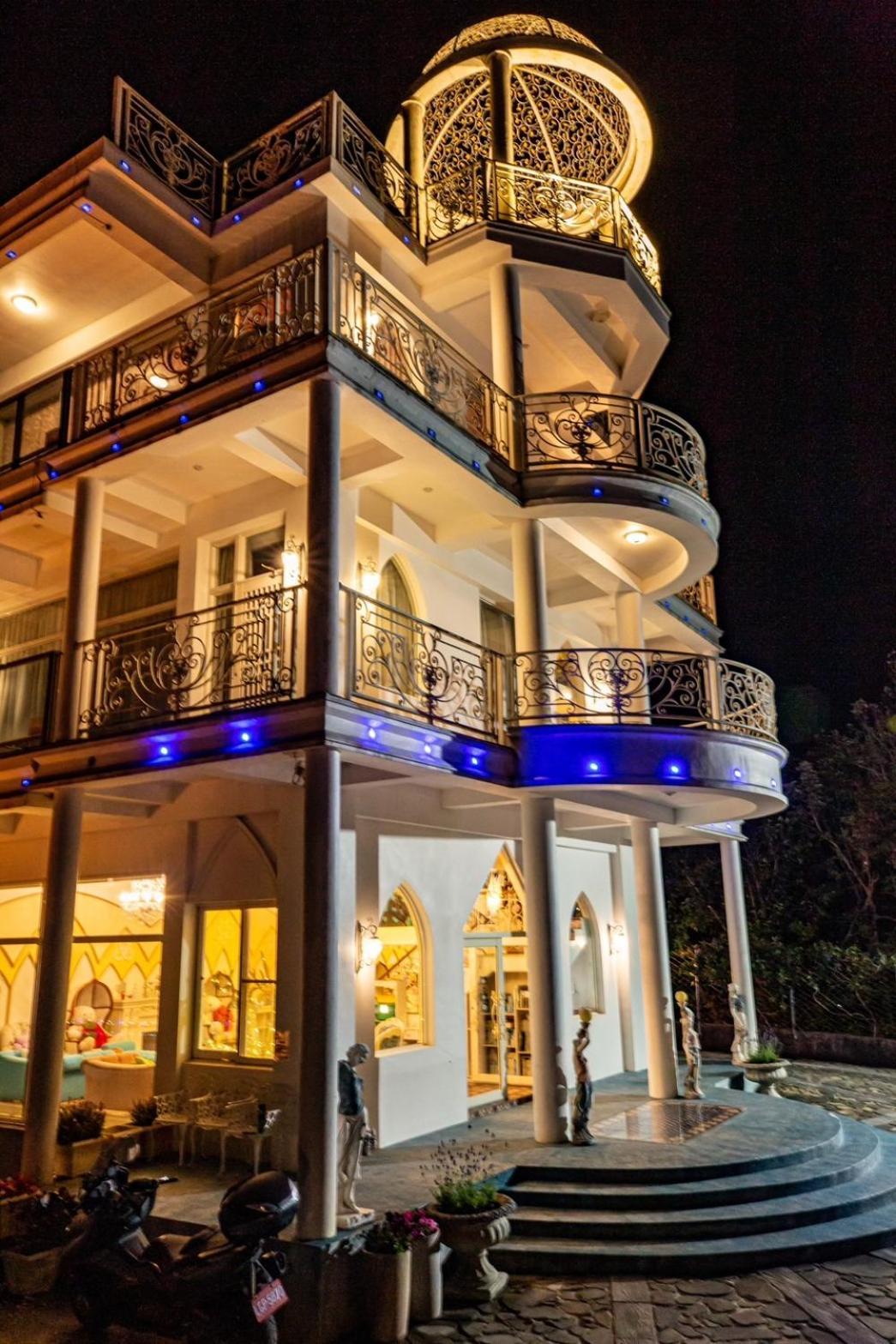 יוצ'י Bliss Bed And Breakfast מראה חיצוני תמונה