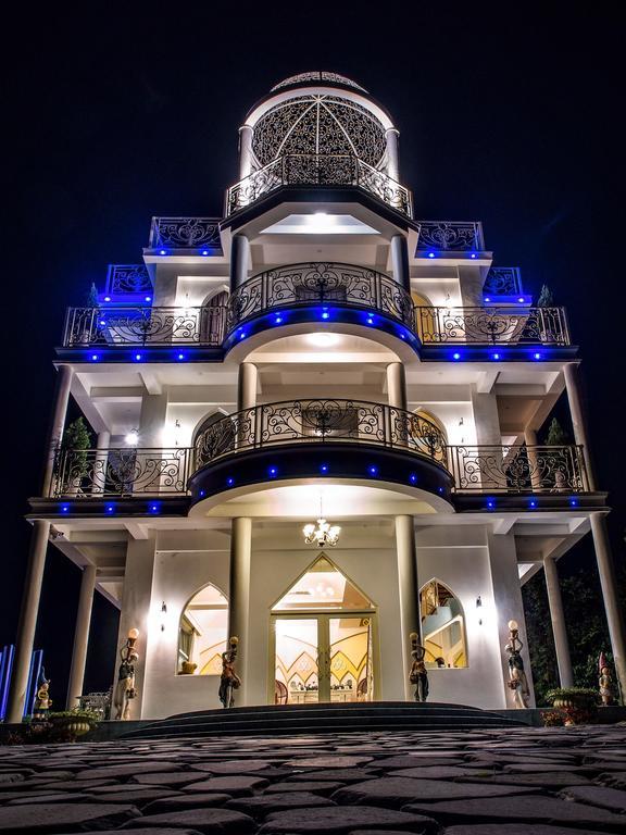 יוצ'י Bliss Bed And Breakfast מראה חיצוני תמונה
